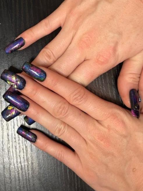 The Ultimate Guide to Gel Nails: Long-Lasting Beauty and Easy Nail Care Tips