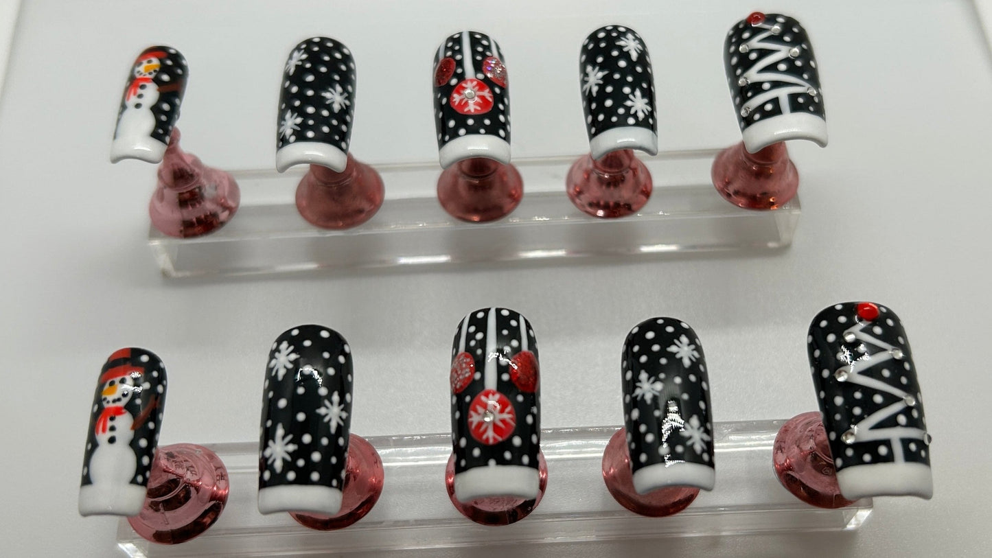 Winter Wonderland GelX Nail Set by AmiEZ Nails
