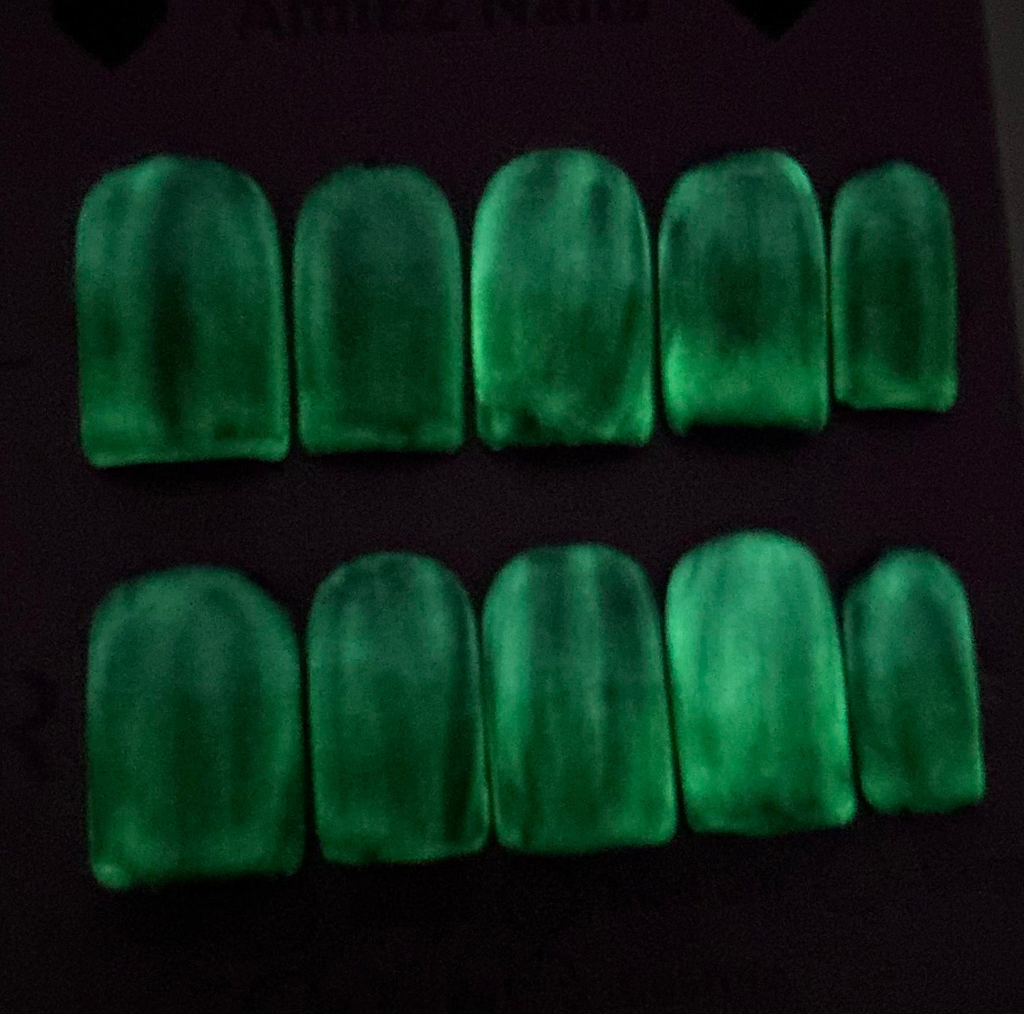 Midnight Amethyst Ombre - glow in the dark