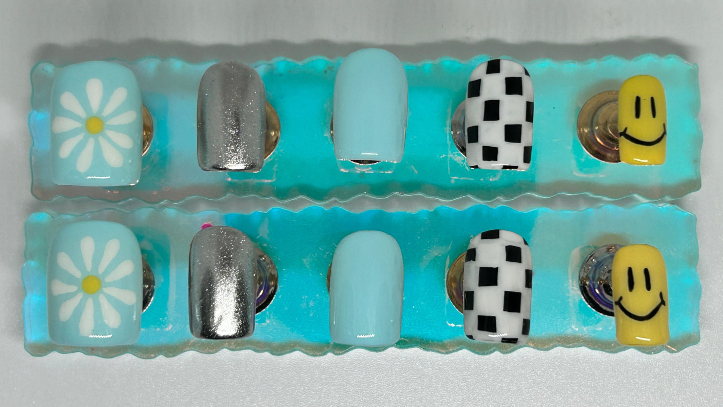 Smiles and Blossoms Gel Nails