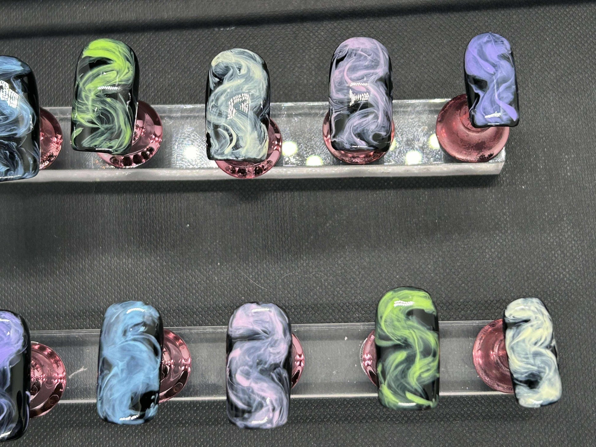 Glow-in-the-dark smokey swirl press-on nails